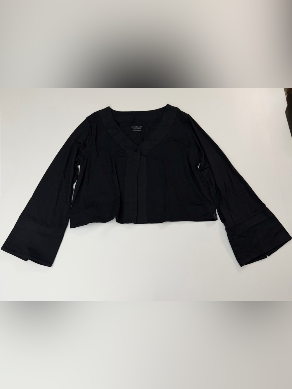 Faceplant Dreams Women’s Black V-Neck Long Sleeve Button Sleep Top Bamboo M